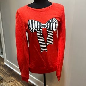 Woman sweater size  small